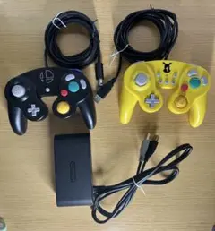 GCコン（スマブラ）、ホリコン（ピカチュウ）　GCコン接続タップ　計3点セット