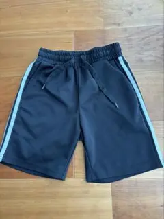 サッカー　スポーツ　ハーフパンツ　140センチ