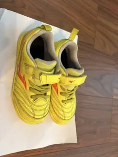 Mizuno イエロー サッカーシューズ　18cmのサムネイル