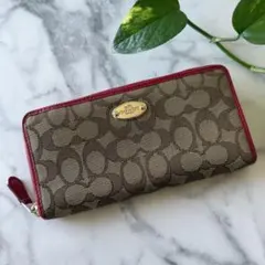 COACH コーチ シグネチャー 長財布 ラウンドファスナー ブラウン