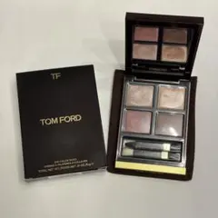TOM FORD アイ カラー クォード 42 ヘイズィ センシュアリティのサムネイル