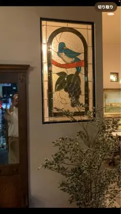 青い鳥とブドウのステンドグラスのサムネイル