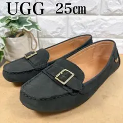 美品　UGG フラットシューズ　25㎝　ゴールド金具　黒　スリッポン　ヌバック