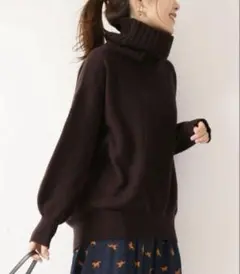 スピックアンドスパン　カシミアウールタートルネックプルオーバー　ニット　ブラウン