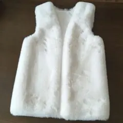 CRB レディース　ホワイトファーベスト　ジレ　フェイクファー