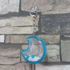 ハンドメイド チャーム 月 シェイカー レジン