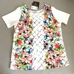 新品タグ付Million CaratsミリオンカラッツフラワートップスMのサムネイル