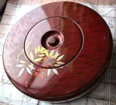 赤色 漆器 茶櫃 菓子皿付き、植物装飾