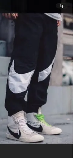 う*め様 NIKE ビッグスウッシュ ウーブンパンツ ナイロンパンツ　ジョガーパ