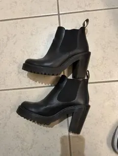 ブラック サイドゴアブーツ 高ヒール