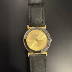 GUCCI ゴールド文字盤 クォーツ腕時計
