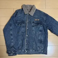 ボア襟付きダークブルーデニムジャケット