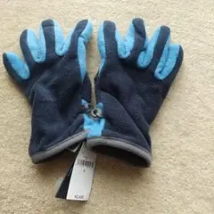 新品タグ付き☆GAP おしゃれな手袋　￥2640　　キッズSサイズ　フリース
