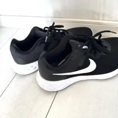 Nike ランニングシューズ 黒/白