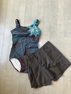 幾何学模様 ワンピース水着とショートパンツ セット
