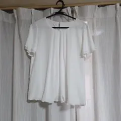 半袖トップスのサムネイル