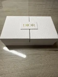 新品★Dior ミニ香水 J'adore ディスカバリーキット クリスタル会員のサムネイル