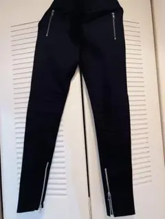 新品 ウクライナ製スキニーデニム レディース 黒パンツ