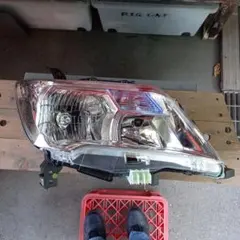 平成29年式M900AトヨタルーミーLED左側ヘッドライトユニットスタンレー