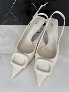ZARA ホワイト スリングバック ハイヒール