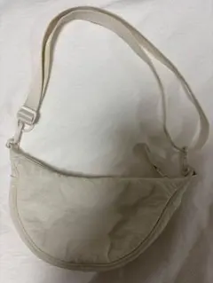 【UNIQLO】ラウンドミニショルダーバッグ