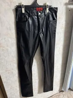 EDEN xxx フェイクレザーパンツ