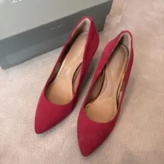 ROCKPORT ピンクスエードヒールパンプス