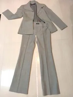 ♥美品　INED　ウールパンツスーツ　グレー　7号
