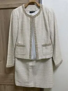 美品セレモニースーツ　ブラウス付き　11号サイズ