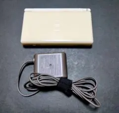 ニンテンドー DS Lite 本体 ACアダプター付き