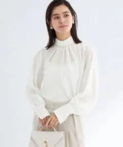 グリーンレーベルリラクシング　シアーハイネックブラウス【美品】