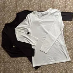 UNIQLOヒートテック　クルーネック長袖　２枚セット