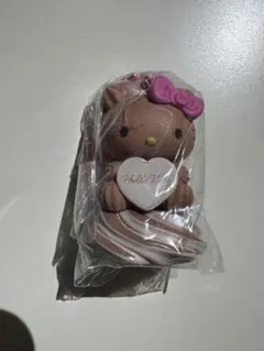 ハローキティ　ホイップクリームマスコット　チョコホイップカラー