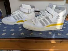 アデイダス スニーカー