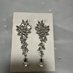 ブライダル　結婚式　クリスタルフラワーモチーフロングピアス　ピアス