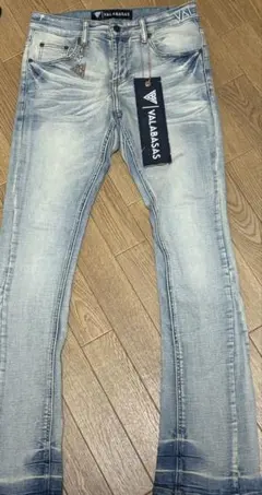 VALABASAS ホワイト スキニーデニムパンツ 28確実正規品 VALABASAS ホワイト スキニーデニムパンツ 28確実正規品 - メルカリ