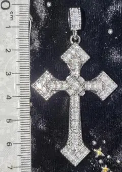 クロス型 ペンダントトップ チェーンなし