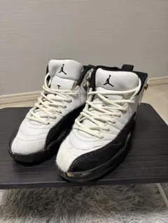 Air Jordan 12 ホワイト/ブラック スニーカー