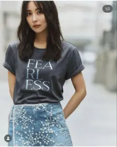 ストラ　ロゴTシャツのサムネイル
