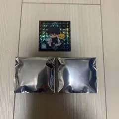 コジマ限定　呪術廻戦　ステッカー1枚&缶バッジ(未開封)2個セット