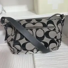 COACH コーチ シグネチャー ショルダーバッグ ブラック × グレー