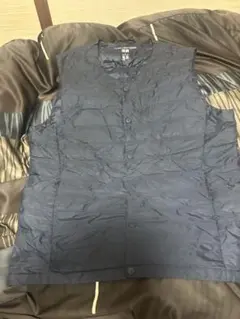 本日迄ユニクロウルトラライトダウンベスト Sネイビー