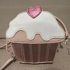 グローバルワーク　キッズ　ショルダーバッグ　カップケーキのサムネイル