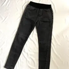 レディース　パンツ　スキニーデニム　ジーンズ　黒　⚠︎まもなく処分⚠︎