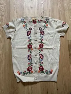 花柄刺繍ボタン付きカーディガン ベージュ　シミあり