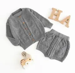 秋新作　子供服　キッズ服　ファッション 女の子　男の子　2点セット ニット♪