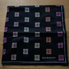 GIVENCHY ハンカチ ブラック ロゴ総柄