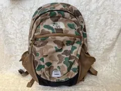 THE NORTH FACE 迷彩リュック　ノースフェイス　キッズのサムネイル