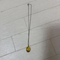 べっ甲風のバラモチーフ ネックレス