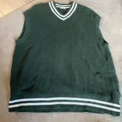 ダークグリーン Vネック ベスト